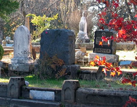 Georgetown Cemetery in the Fall